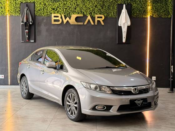 HONDA CIVIC 2.0 LXR 16V FLEX 4P AUTOMÁTICO HONDA CIVIC 2.0 LXR 16V FLEX 4P AUTOMÁTICO